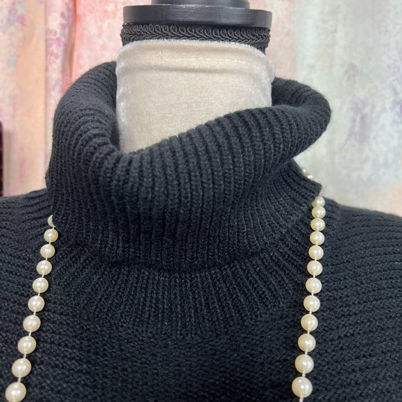 📌Pink Rose Knitted Short Sleeves Mini Dress with Turtleneck - Picture 4 of 13